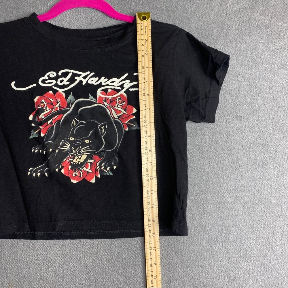 Ed Hardy Y2K Cropped Short Sleeve T-Shirt Black Red Jaguar size M - Picture 6 of 6